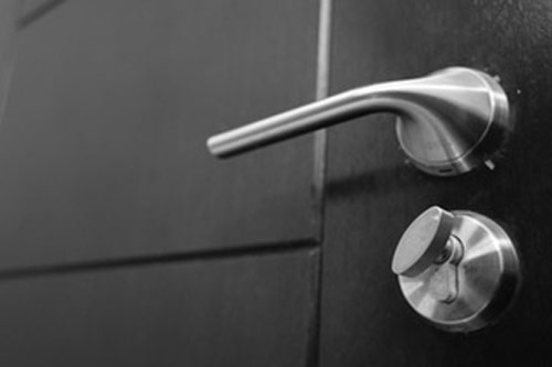rseults-door-handle